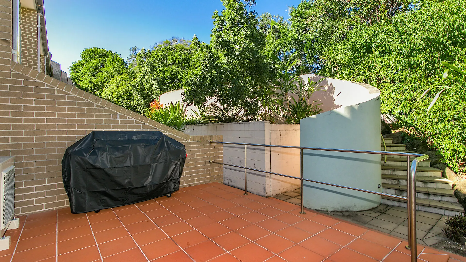 2 James Cook Apartments Holiday Rental Μπάιρον Μπέι