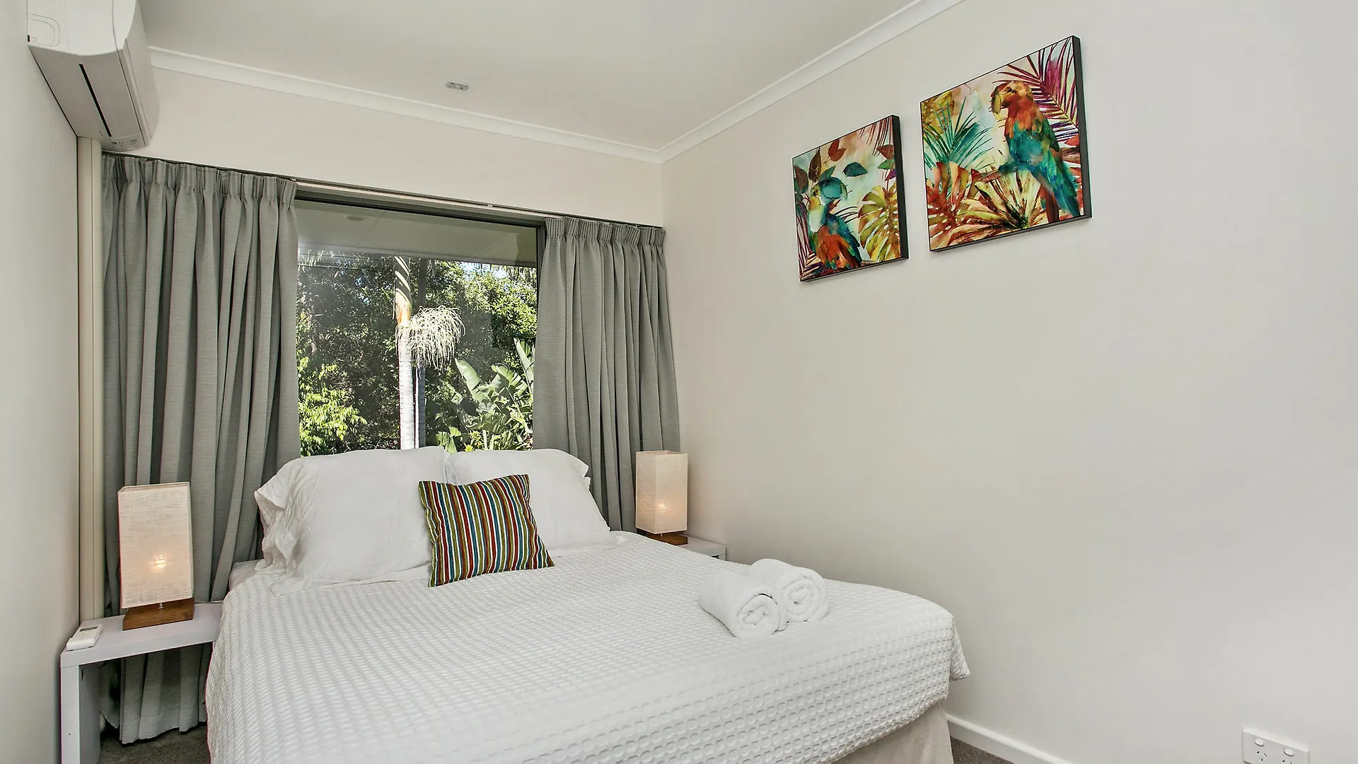 2 James Cook Apartments Holiday Rental Μπάιρον Μπέι