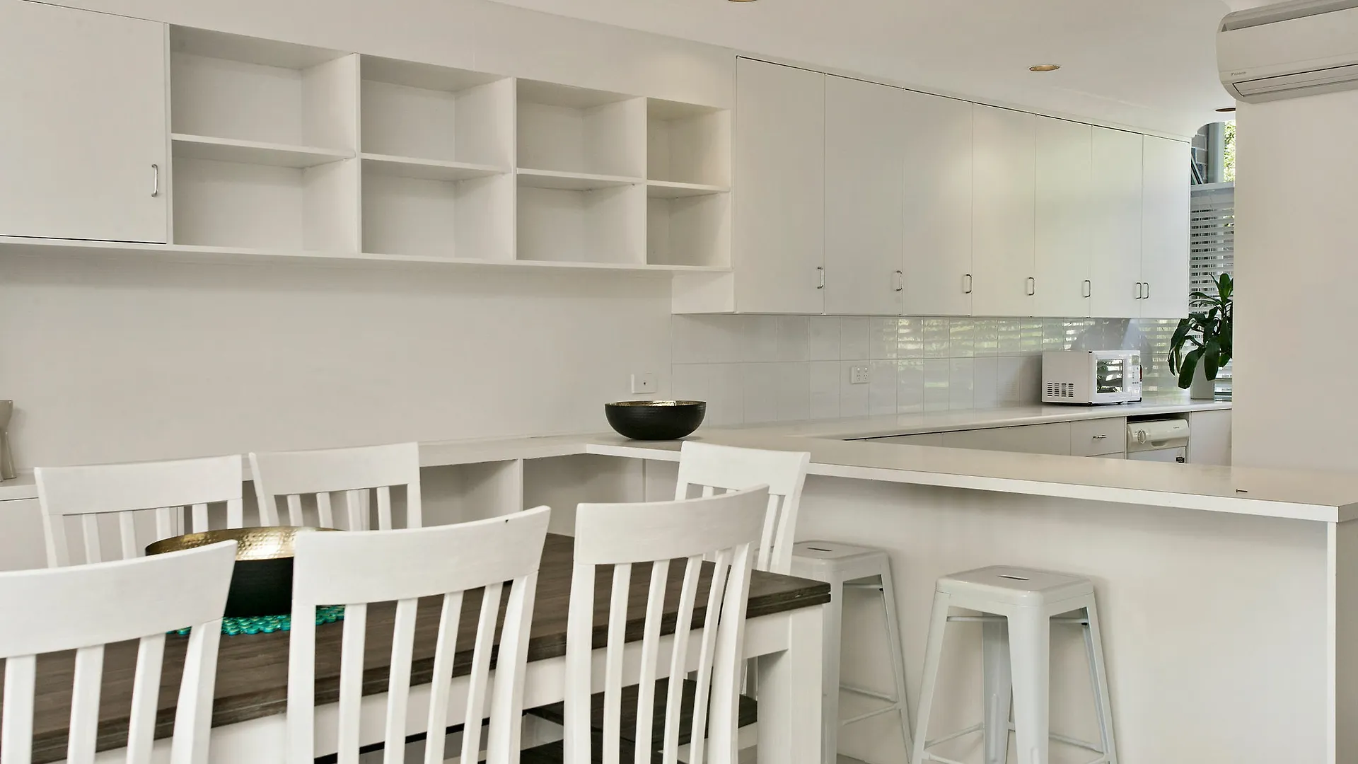 2 James Cook Apartments Holiday Rental Μπάιρον Μπέι